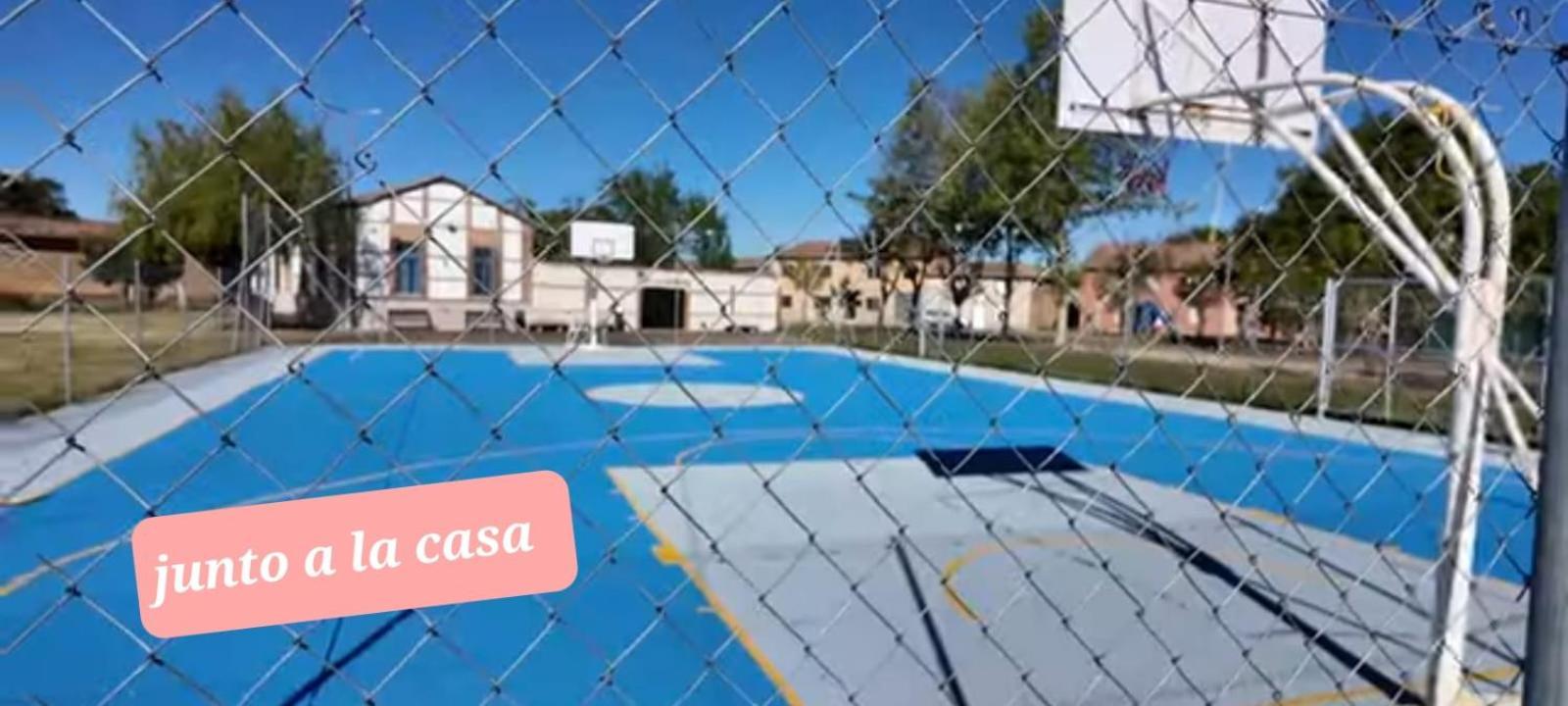 Casa Miguel Y Sally Villanueva de Las Manzanas Eksteriør billede